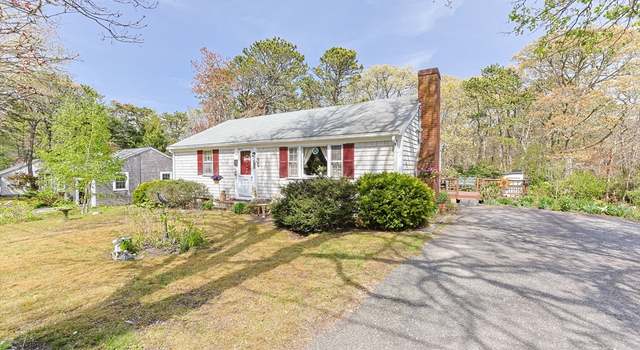 Photo of 15 Surrey Ln, Harwich, MA 02645