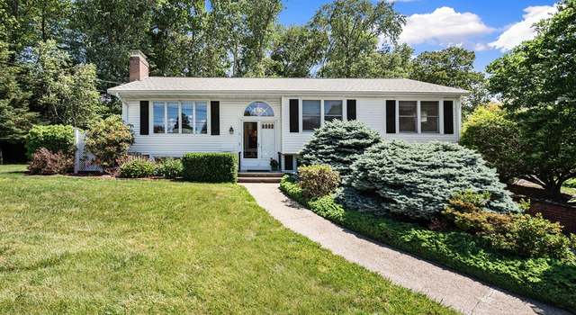 Photo of 11 Sherwood Dr, Norwood, MA 02062