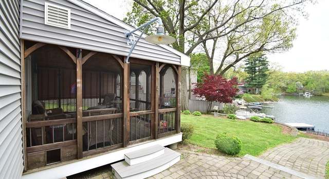 Photo of 7 Canna Dr, Shrewsbury, MA 01545