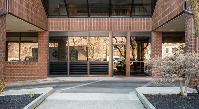 Photo of 1265 Beacon St #402, Brookline, MA 02446