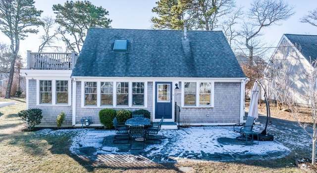 Photo of 9 Starboard Ln, Mashpee, MA 02649