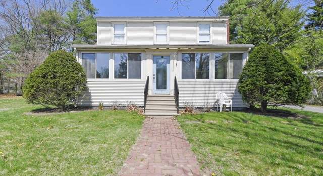 Photo of 8 Dewey St, Lancaster, MA 01523