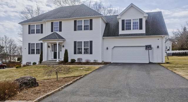 Photo of 109 Wagon Wheel Dr, Agawam, MA 01030