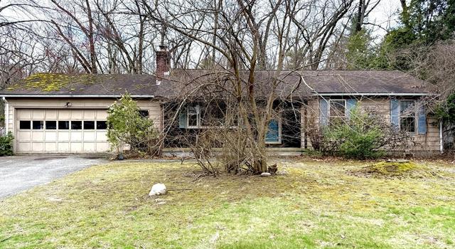 Photo of 85 Oak Ln, Agawam, MA 01030