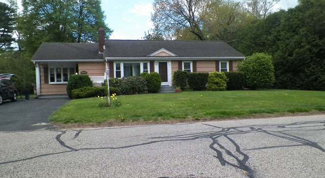 Photo of 7 Maple Ln, Millbury, MA 01527