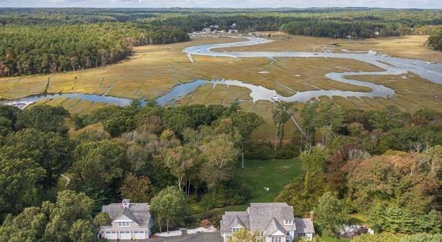 Photo of 2 Cove Crk, Marshfield, MA 02059