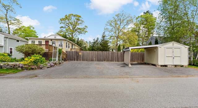 Photo of 31 Mayflower Rd, Norton, MA 02766