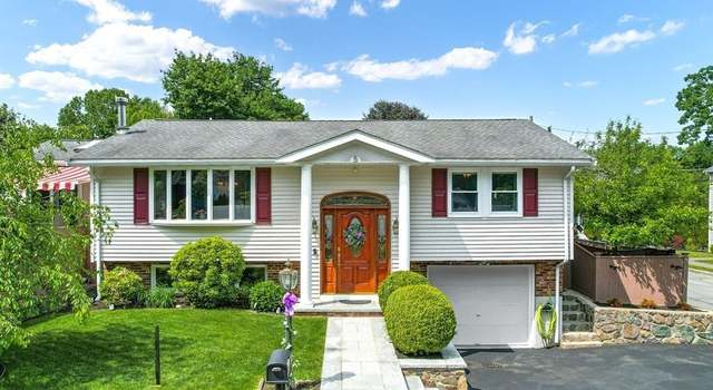Photo of 5 Wyoma St, Wakefield, MA 01880