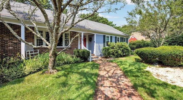 Photo of 19 Babbling Brook Rd, Barnstable, MA 02632