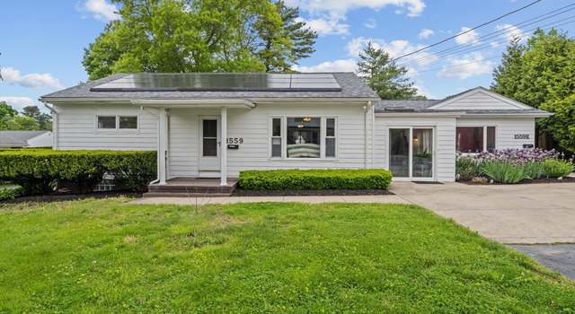 Photo of 1559 Sassaquin Ave, New Bedford, MA 02745