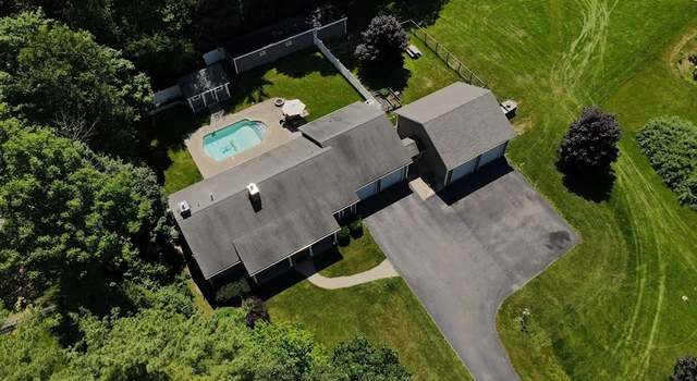 Photo of 895 Dennison Dr, Southbridge, MA 01550