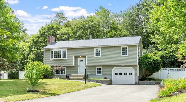 Photo of 5 Rolling Ridge Ln, Methuen, MA 01844