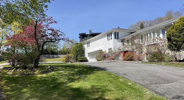 Photo of 200 Baldpate Hill Rd, Newton, MA 02459