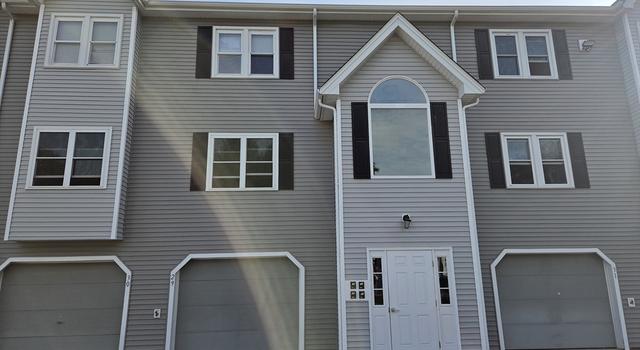 Photo of 74 Tennis Plaza Rd #30, Dracut, MA 01826
