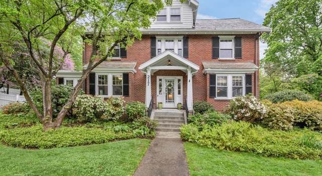 Photo of 217 Plymouth Rd, Newton, MA 02461