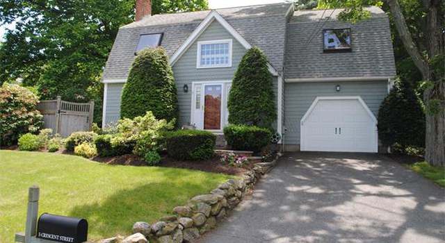 Photo of 5 Crescent St, Wellesley, MA 02481