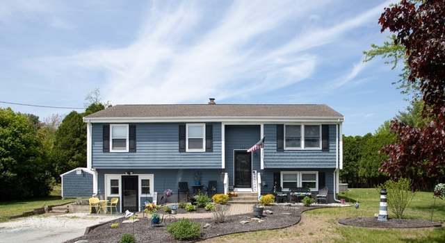 Photo of 139 Barneyville Rd, Swansea, MA 02777