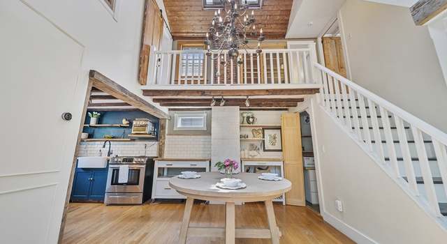 Photo of 59 1/2 Summer St, Salem, MA 01970
