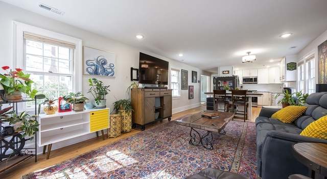 Photo of 1146 Massachusetts Ave #2, Arlington, MA 02474