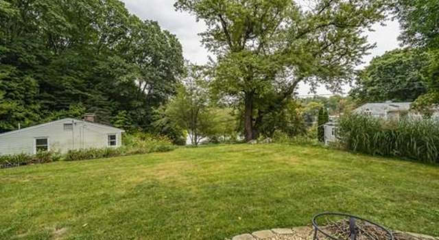 Photo of 8 Simpson Rd, Wayland, MA 01778