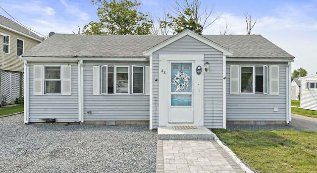 Photo of 44 Macarthur Ln, Marshfield, MA 02050
