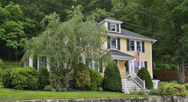 Photo of 53 Lake St, Middleton, MA 01949