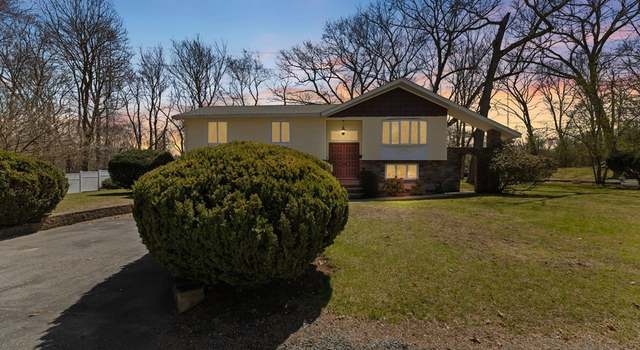 Photo of 22 Fitch Ter, Randolph, MA 02368
