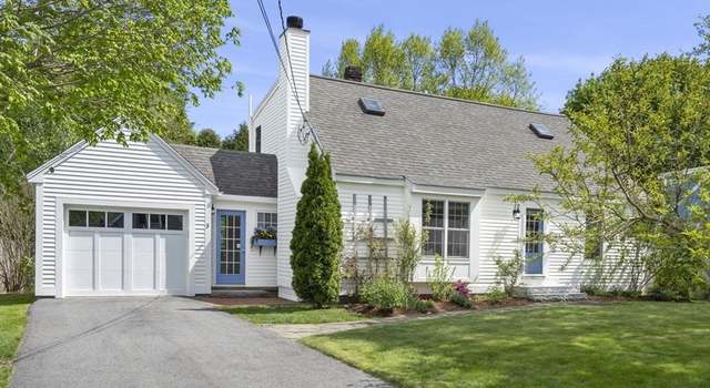 Photo of 3 Roosevelt Pl, Newburyport, MA 01950