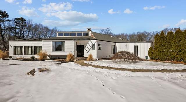 Photo of 48 Garrett Rd, North Attleboro, MA 02760