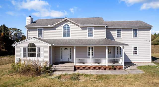 Photo of 39 Gibbs Rd, Blandford, MA 01008
