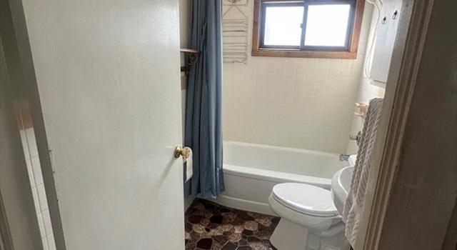 Photo of 3 Maple St, Bourne, MA 02532