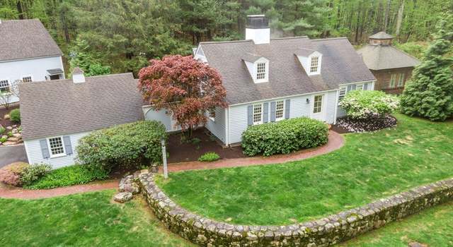 Photo of 5 Grasshopper Ln, Lincoln, MA 01773