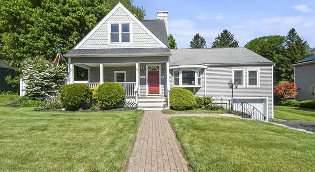Photo of 23 Rockland Rd, Auburn, MA 01501