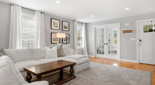 Photo of 88 Grove Ave, Wilmington, MA 01887