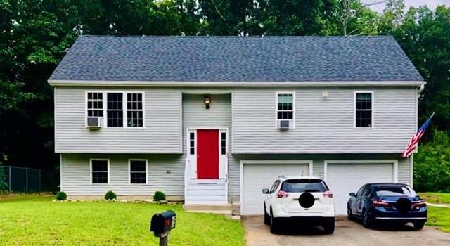 Photo of 15 Whispering Ln, Southbridge, MA 01550