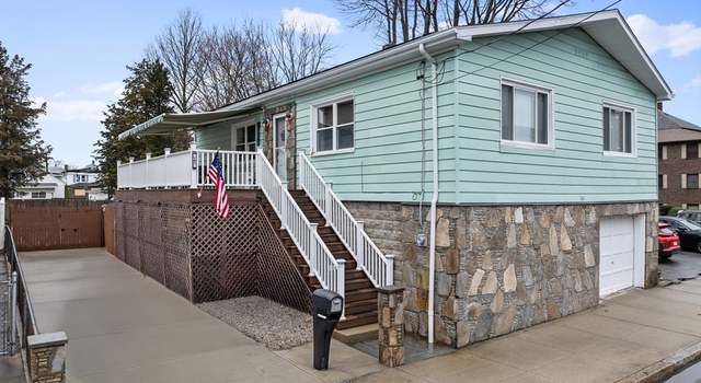 Photo of 161 Vale St, Fall River, MA 02724
