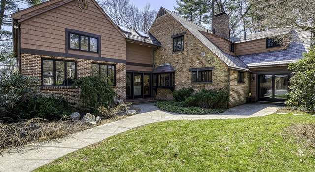 Photo of 180 Maskwonicut St, Sharon, MA 02067