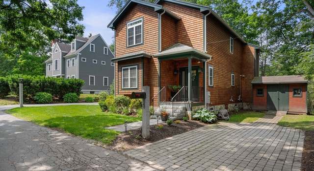 Photo of 106 Edgemoor Ave, Wellesley, MA 02482