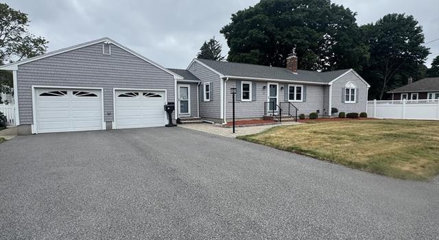 Photo of 37 James St, Taunton, MA 02780