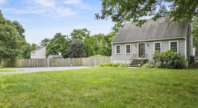 Photo of 323 School St, Pembroke, MA 02359