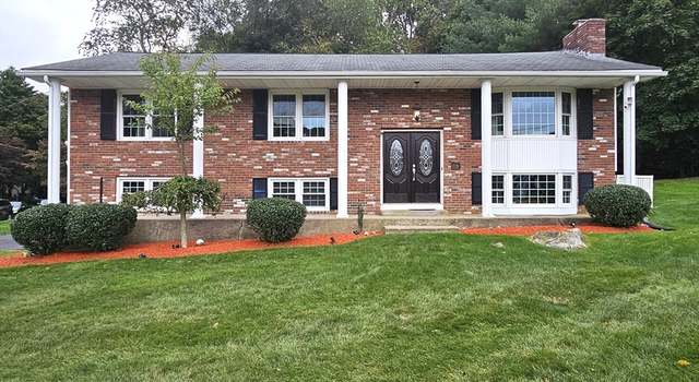 Photo of 86 Woodland St, Lincoln, RI 02865