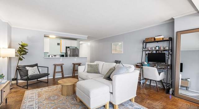 Photo of 2 Hawthorne Pl Unit 4K, Boston, MA 02114