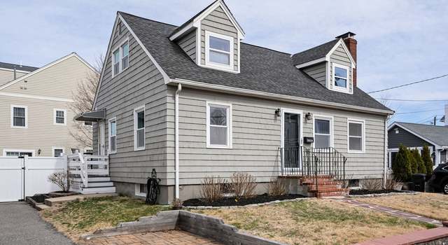 Photo of 1 Sunset Ln, Boston, MA 02124