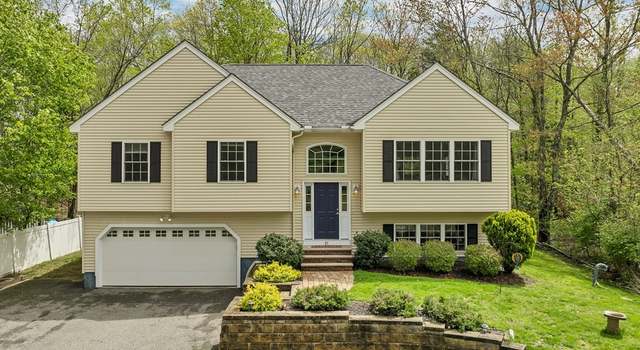 Photo of 31 Danville Rd, Hampstead, NH 03826