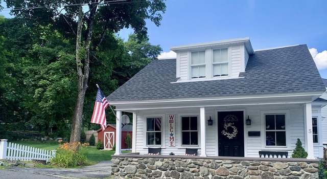 Photo of 5 Clark Rd, Andover, MA 01810