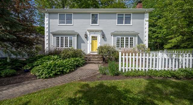 Photo of 3 Squantum Rd, Paxton, MA 01612
