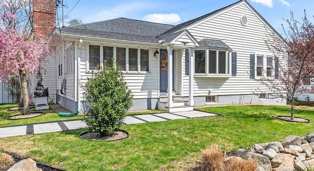 Photo of 248 Summer St, Franklin, MA 02038