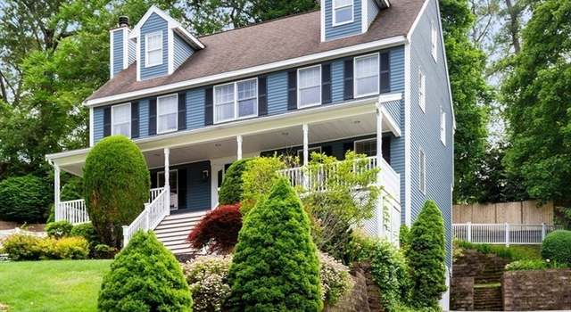 Photo of 5 Memory Ln, Wakefield, MA 01880
