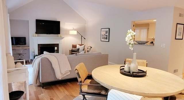 Photo of 31 Woodrise #31, Falmouth, MA 02540