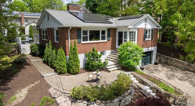 Photo of 35 Everett St, Newton, MA 02459